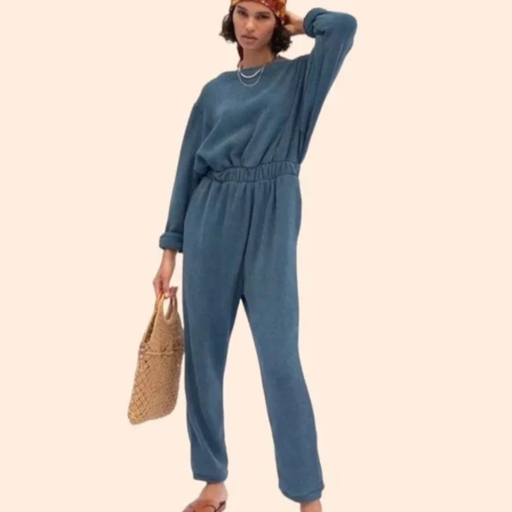 FREE PEOPLE BEACH Keep It Real Teal Fleecy Jumpsuit Womens Size Small - Picture 1 of 8